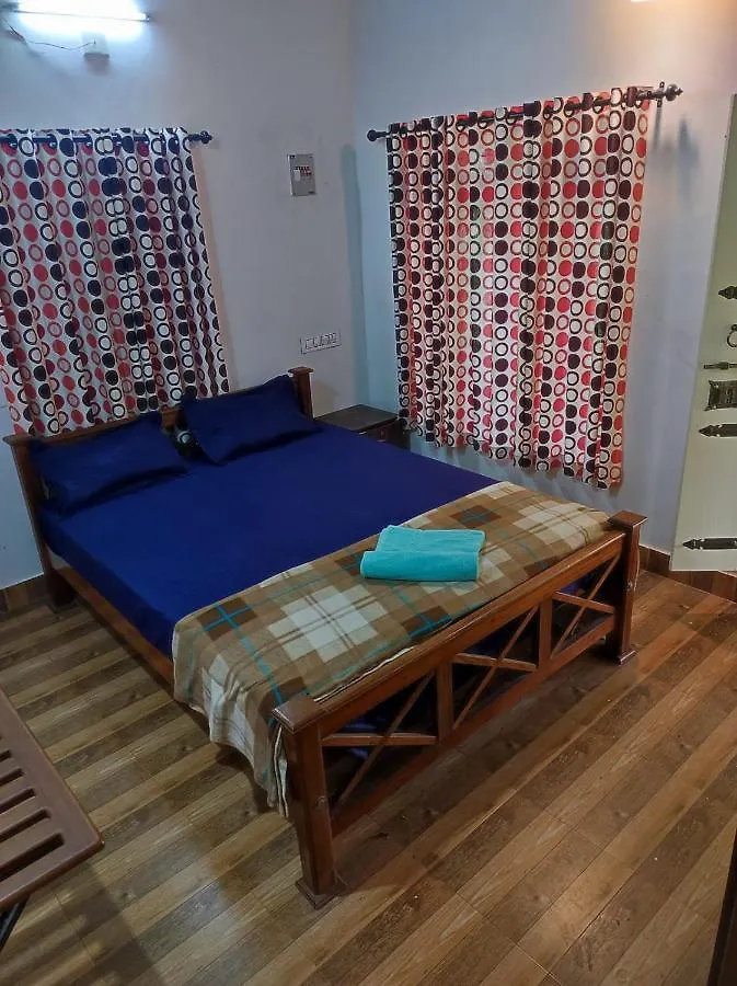 Holiday home Cocooonroyale Mudhouse Villa Chegat